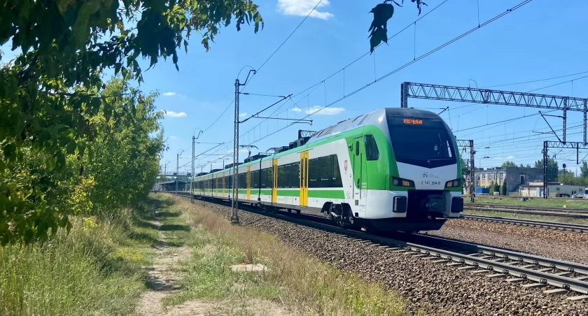 Korekta rozkładu jazdy pociągów KM. Więcej składów na linii Warszawa - Łowicz!