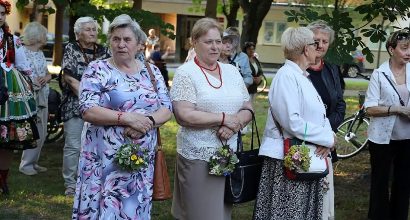 Święcenie wianków na zakończenie Oktawy Bożego Ciała w Łowiczu (foto)