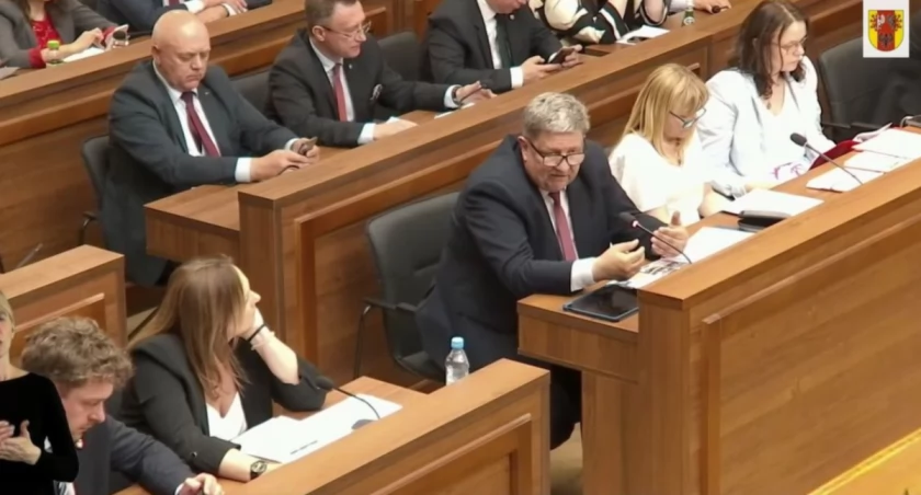 Sejmik Województwa Łódzkiego wybrał nowego marszałka i członków zarządu (foto)