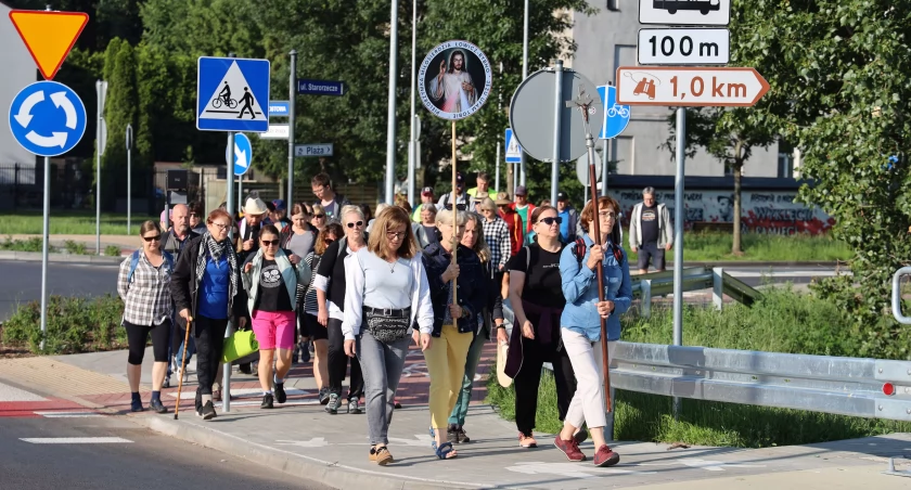 Pielgrzymka Miłosierdzia z Łowicza do Rybna (foto)