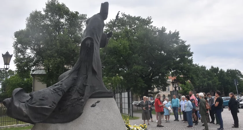 Łowicz. Przeszli szlakiem Jana Pawła II (foto)