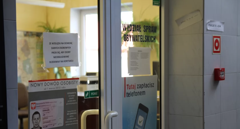Łowicz. Czy zmienią się godziny urzędowania Urzędu Miejskiego?