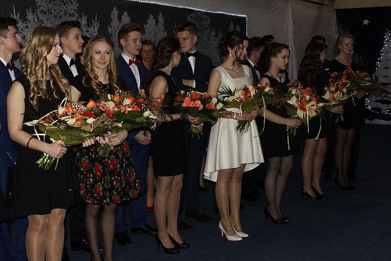 Studniówka Pijarskiej w murach szkoły - VIDEO