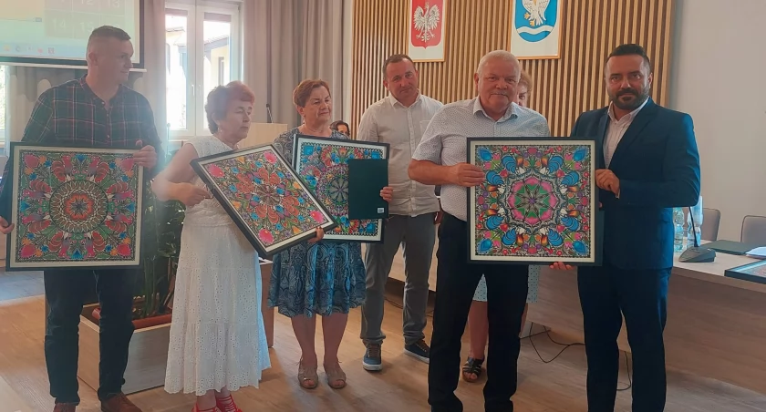 Zmiany w sołectwach Gminy Łowicz. Pożegnanie i powitanie nowych sołtysów (foto)
