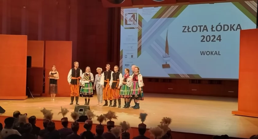 ZPiT Kalina z Brązową Łódką Międzynarodowego Festiwalu Twórczości Młodych „Folkowe Inspiracje”