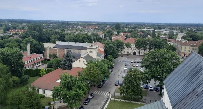 Łowicz. Nowy skład Miejskiej Komisji Urbanistyczno-Architektonicznej. Kogo powołał burmistrz?
