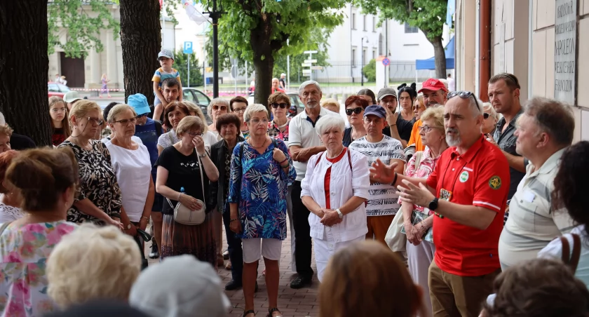 Przewodnicy zaprosili na spacery z okazji 888-lecia Łowicza (foto, film)