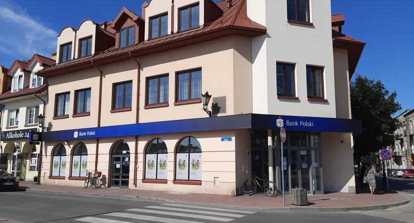 Łowicz. Placówka PKO Banku Polskiego zmieni lokalizację (foto)