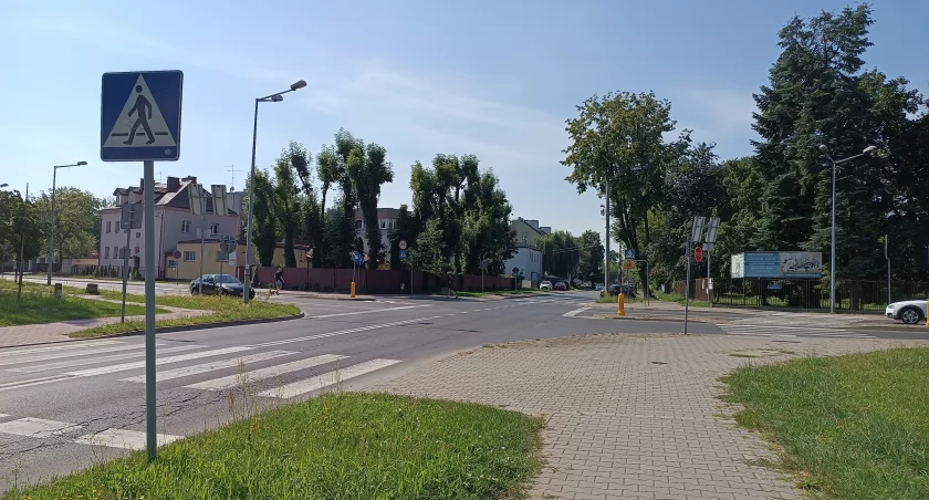 Budowa ronda na skrzyżowaniu ul. Topolowej i ul. Ułańskiej w Łowiczu