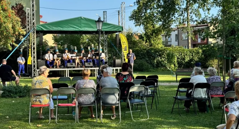 Letni koncert przy łowickiej baszcie (foto, film)