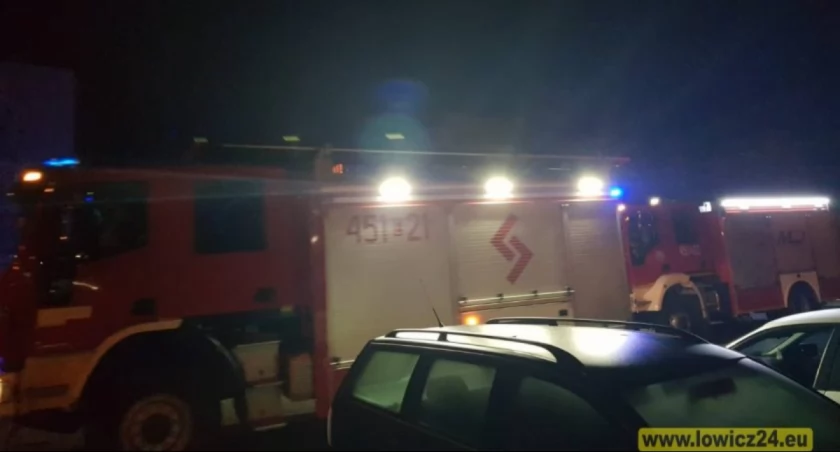 Nocna akcja strażaków na osiedlu Bratkowice