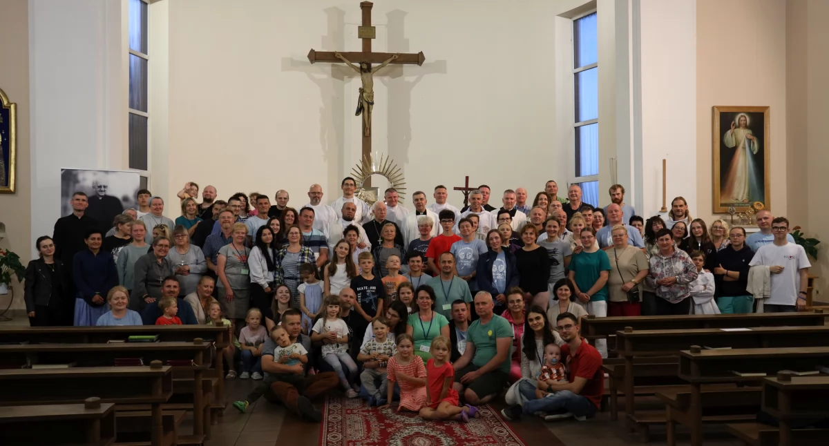 Apel przed 29. Łowicką Pieszą Pielgrzymką Młodzieżową na Jasną Górę (foto)