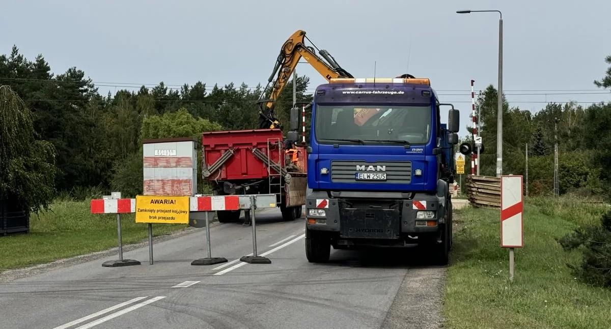 Nowe Grudze. Zamknięto czasowo przejazd kolejowo-drogowy (foto)