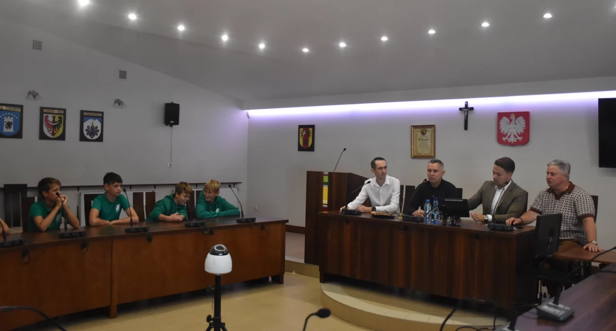 Roman Kołtoń spotkał się z zawodnikami Pelikana (foto)