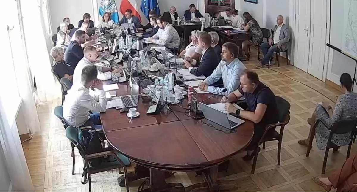 Łowicz. Co dalej z działkami przy 3 Maja i Tkaczew?