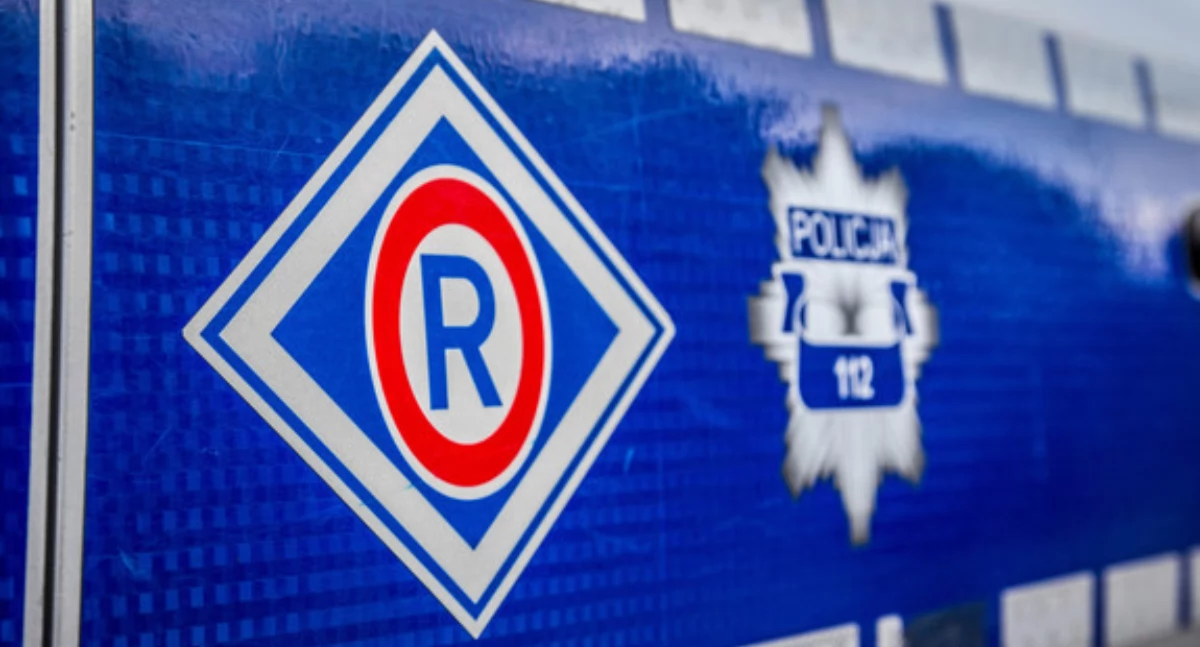 W ciężarówce wystrzeliła opona. Kierowca został pouczony 