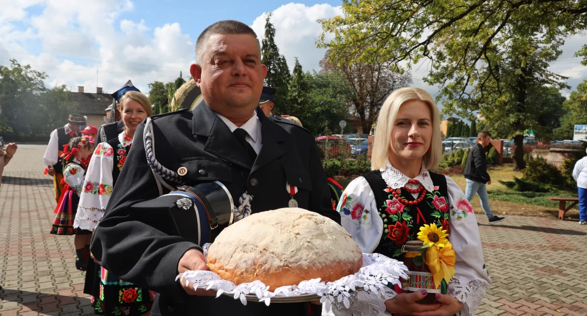Dożynki parafialne w Łyszkowicach (foto, film)