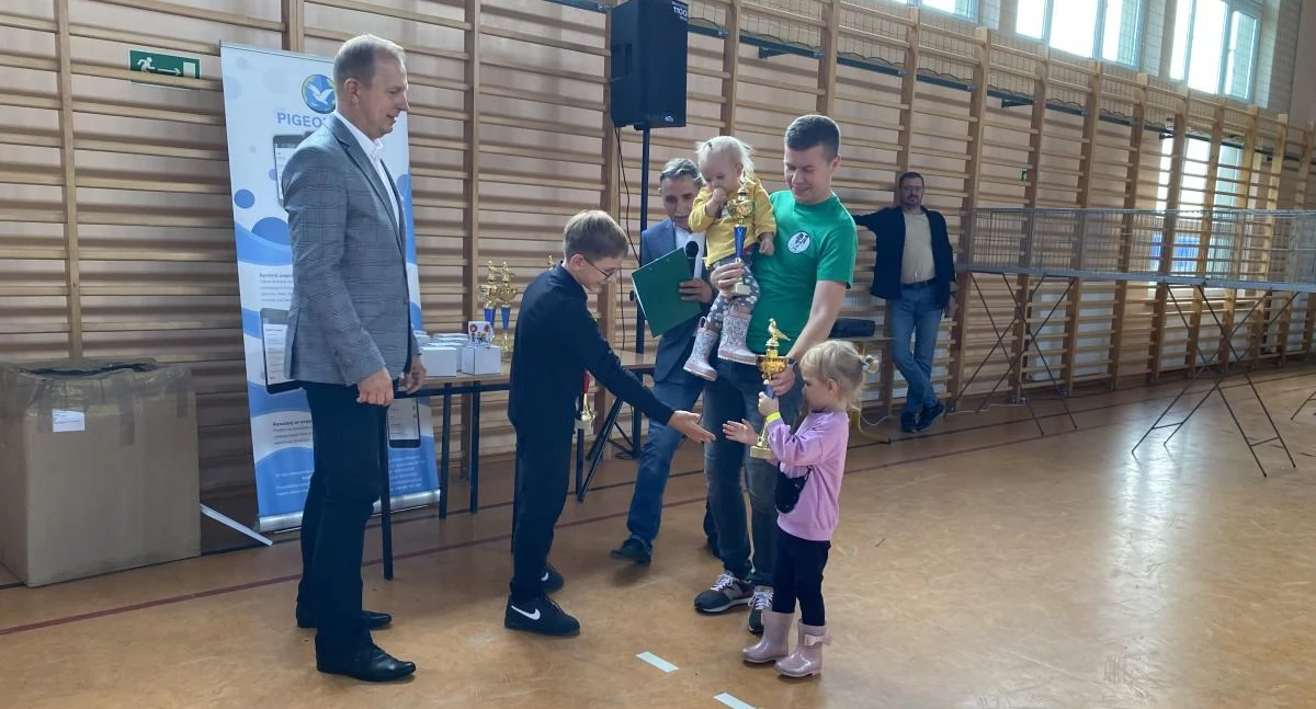 Wystawa gołębi rasowych w Kompinie (foto)