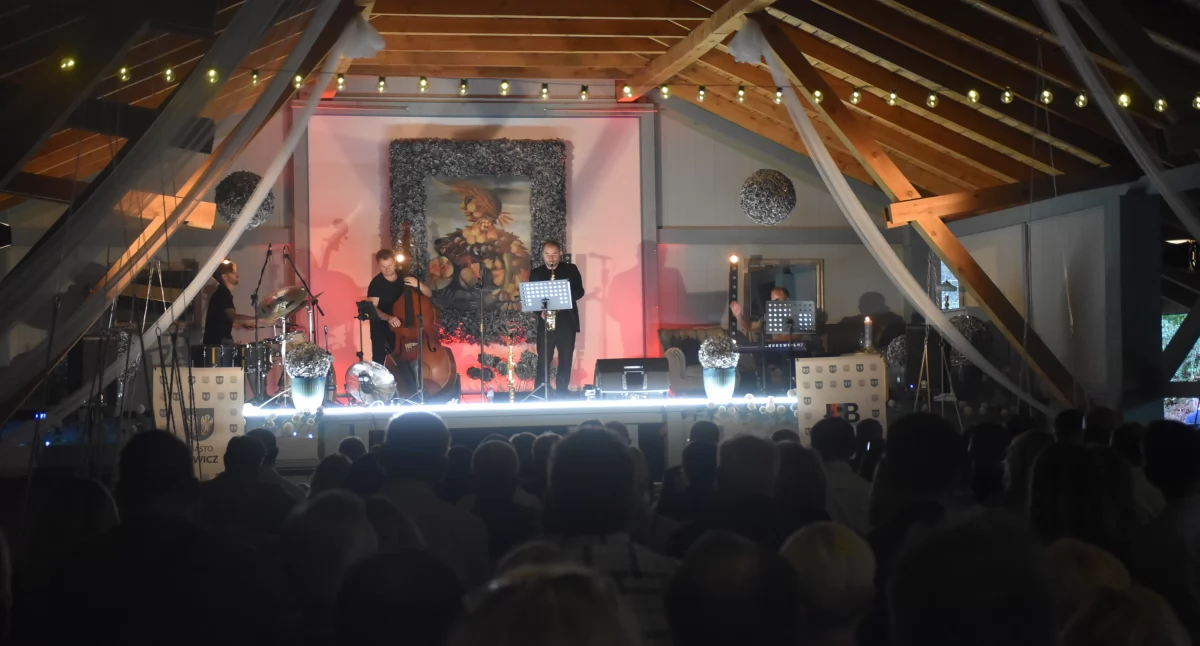 „Jazz Dżem” ponownie zawitał do łowickich ruin (foto,film)