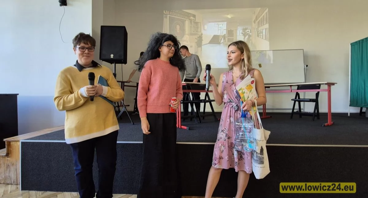 Dzień Nauczyciela w II LO. Humor, parodia i śmiech do łez (foto, film)