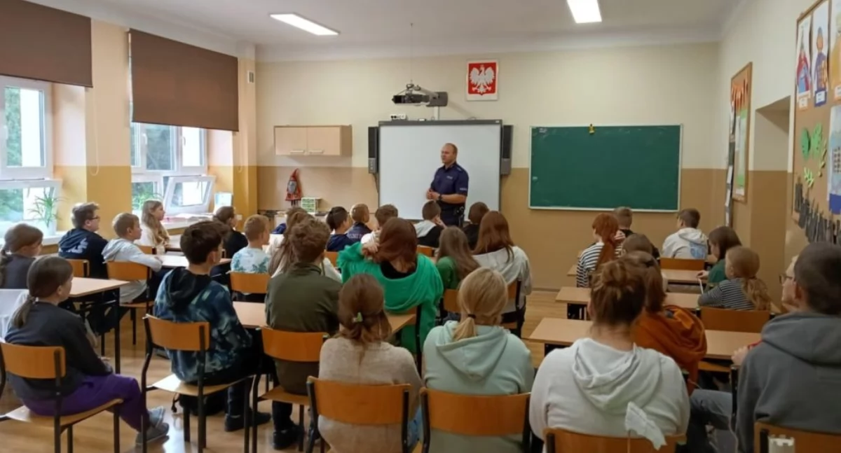 „Dzieciństwo bez przemocy.” Kampania, w którą włączyli się łowiccy policjanci