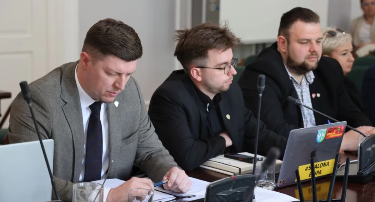 Radni dyskutowali o profilu Miasta Łowicz na Facebooku. Poszło o jeden komentarz