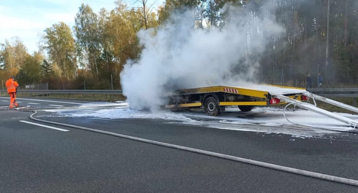 Pożar autolawety na autostradzie A2! Tworzyły się kilometrowe korki 