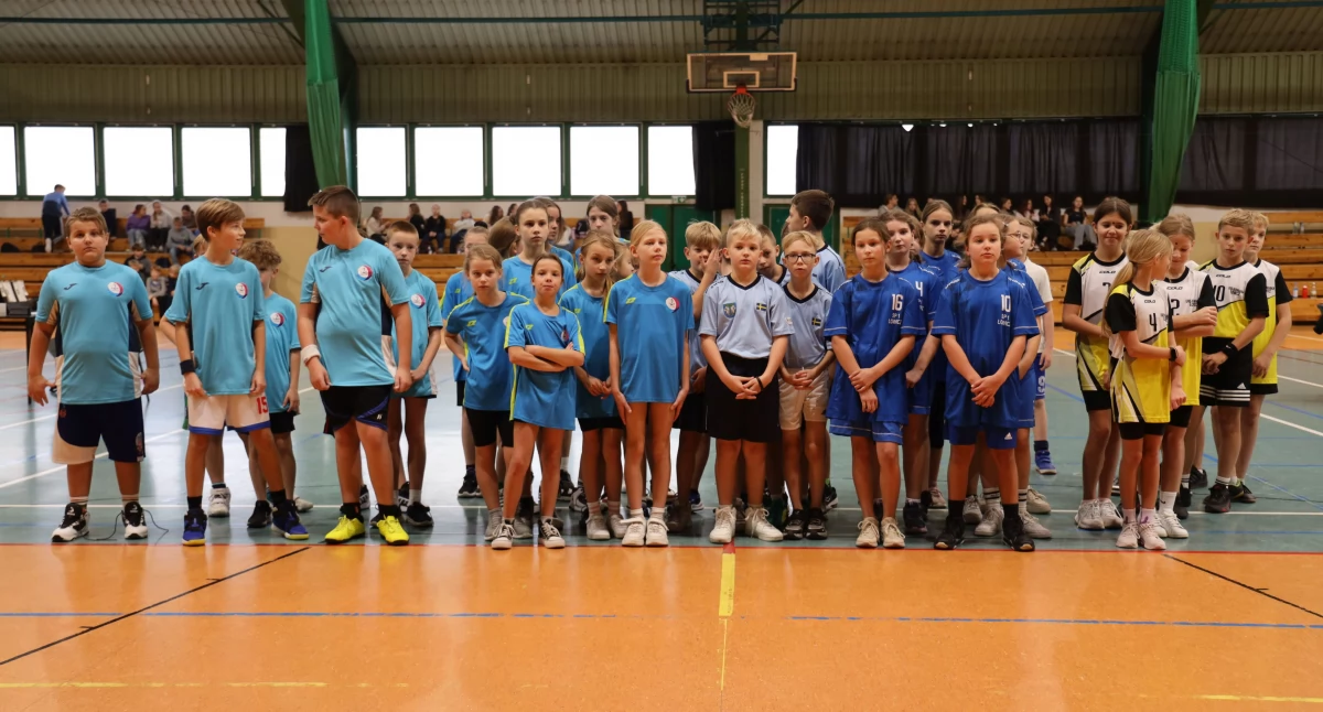 I Międzyszkolny Turniej Koszykówki Brico Basket Cup 2024 w Łowiczu (foto)