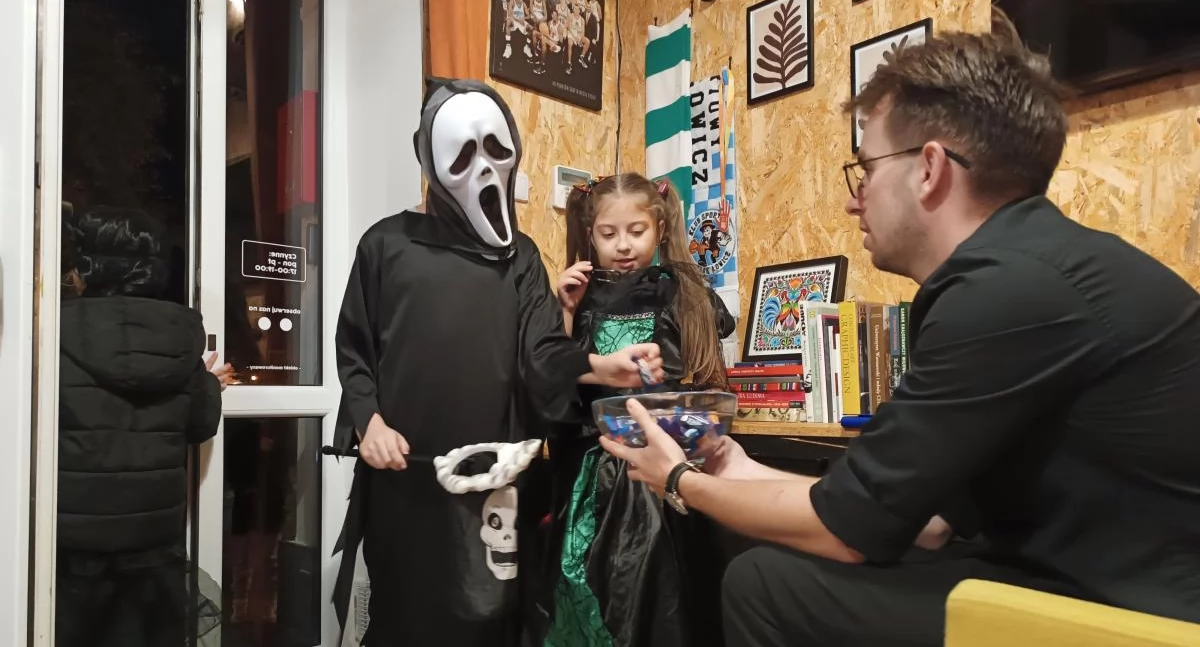 Halloweenowa zabawa z Łączy nas Łowicz