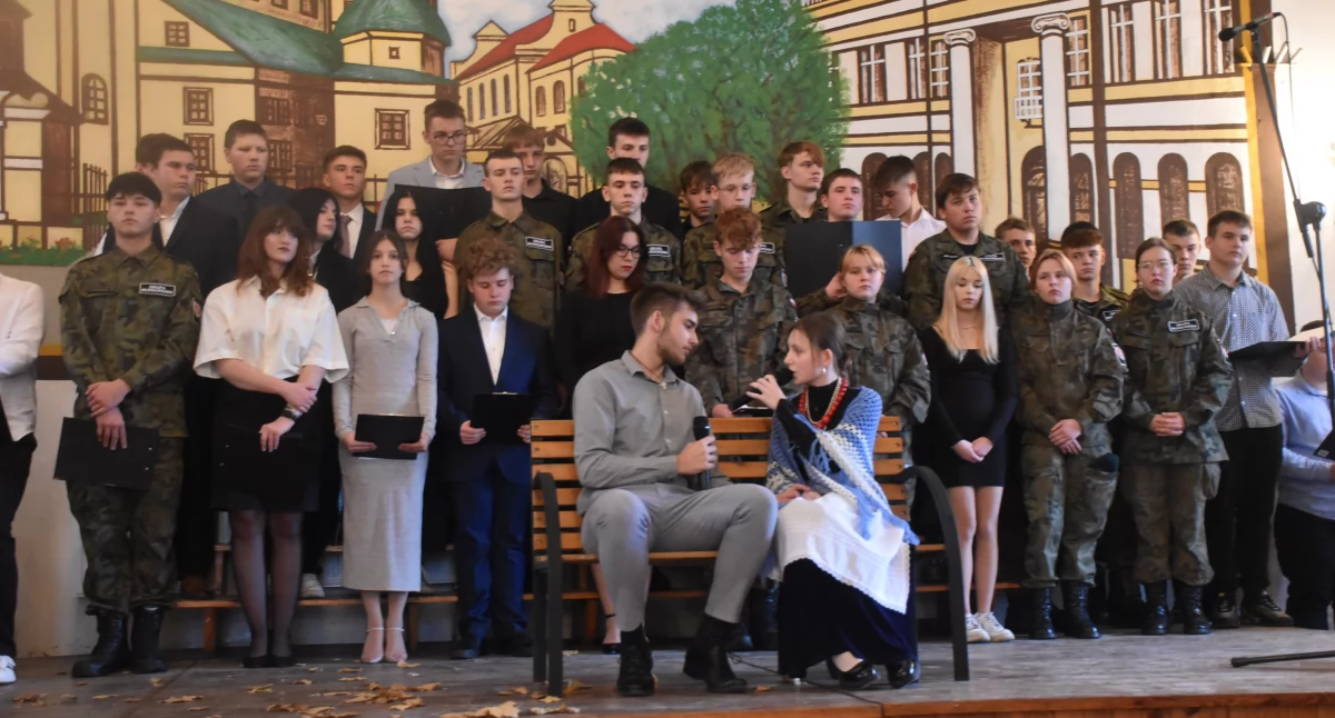 Władze miasta i powiatu uczciły 106. rocznicę odzyskania Niepodległości (foto,film)