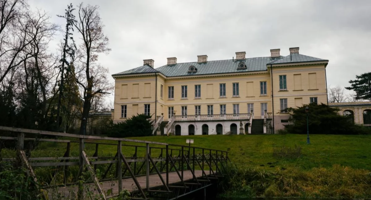 Walewice. Po przerwie, pałac otwiera się na indywidualnego turystę (foto)