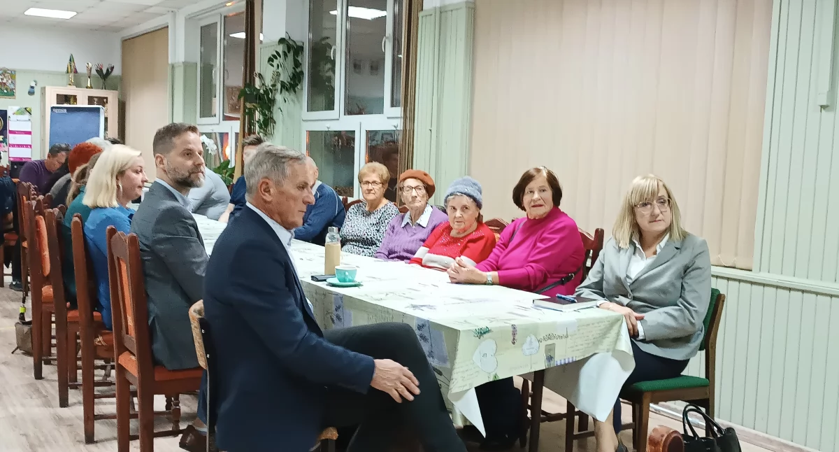 Łowicz. Ogólne zebrania mieszkańców – osiedle Nowe Miasto (foto,film) 