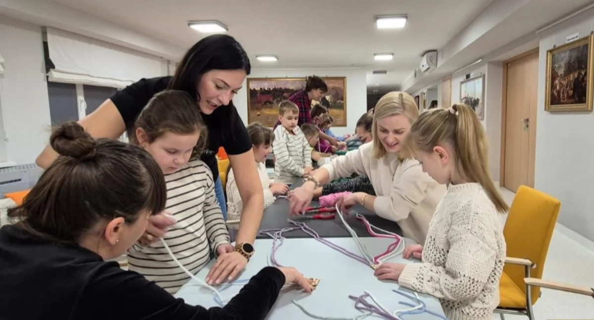 W miejskiej bibliotece czuć już święta (foto)