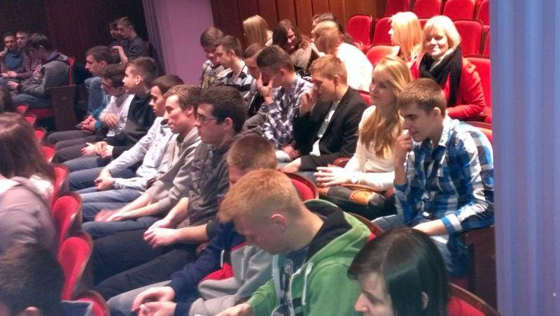Młodzież z ZSP nr 1 w Teatrze Muzycznym