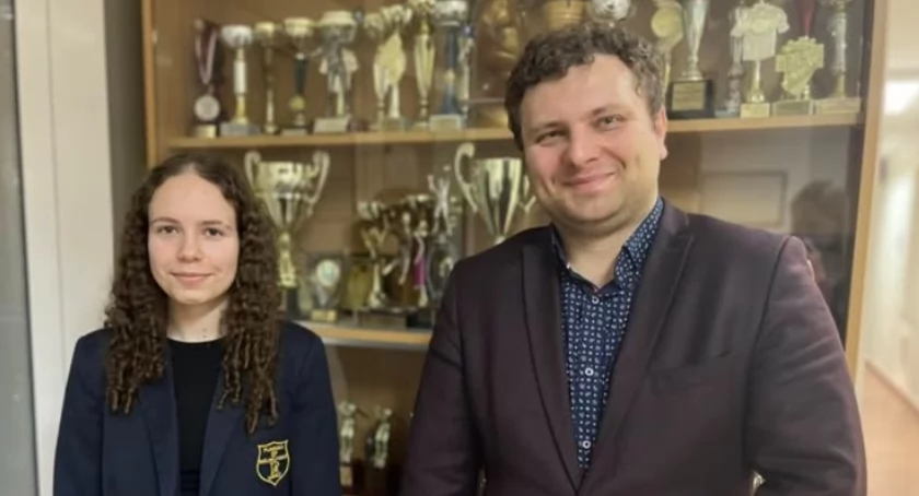 Uczennica pijarskiej wśród najlepszych fizyków w województwie!
