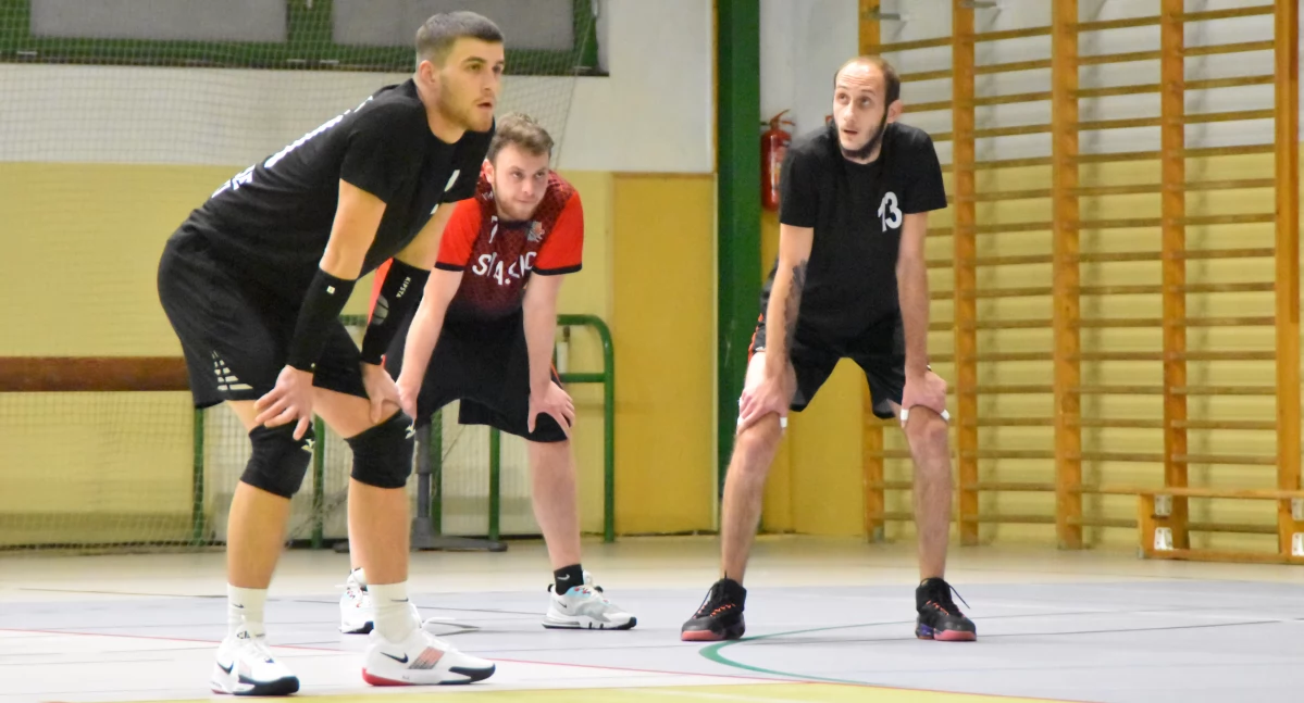 Wystartowały Siatkarskie Amatorskie Mistrzostwa Łowicza w sezonie 2024/2025 (foto)