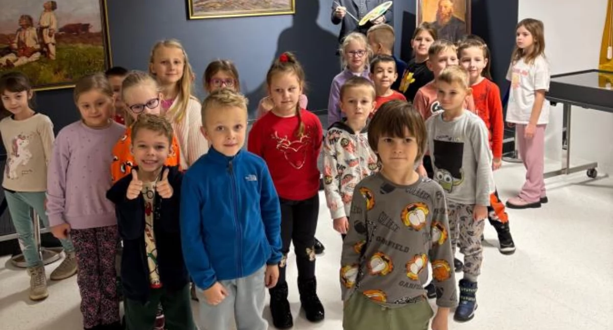 Przedszkolaki ze Słoneczka z wizytą w Miejskiej Bibliotece (foto)