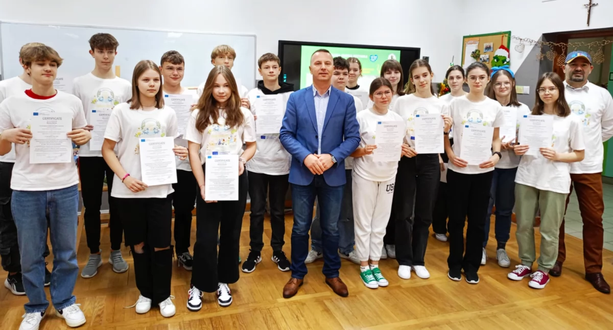 Bąków Górny. Podsumowanie mobilności Erasmus+ w świątecznym klimacie (foto)