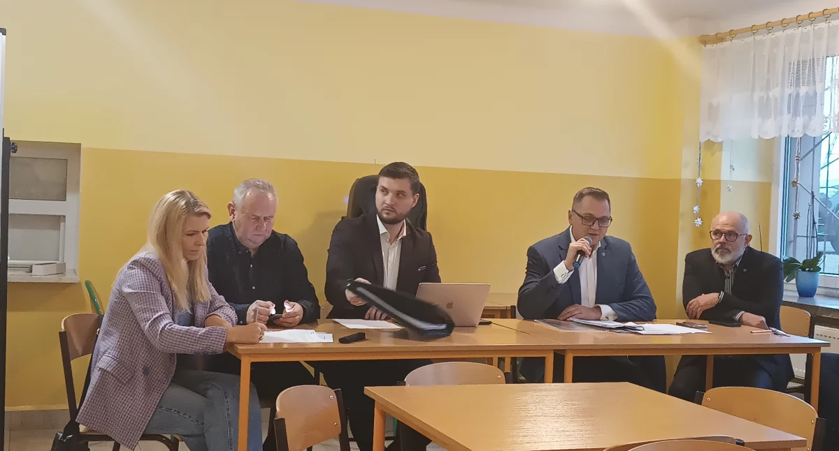 Łowicz. Ogólne zebrania mieszkańców – osiedle Korabka (foto, film)
