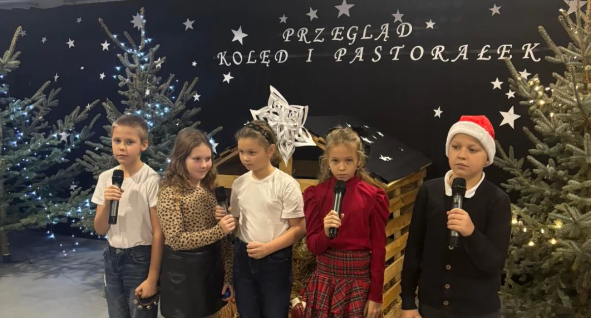 Międzypowiatowy Przegląd Kolęd i Pastorałek w Kiernozi (foto)