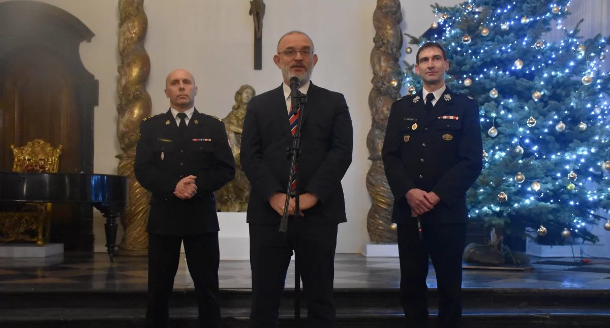 Powiatowe Spotkanie Opłatkowe w Muzeum w Łowiczu (foto,film)