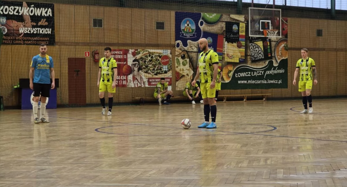 Puchar Łowickiej Ligi Futsalu. Znamy wyniki i pary ćwierćfinałowe (foto)