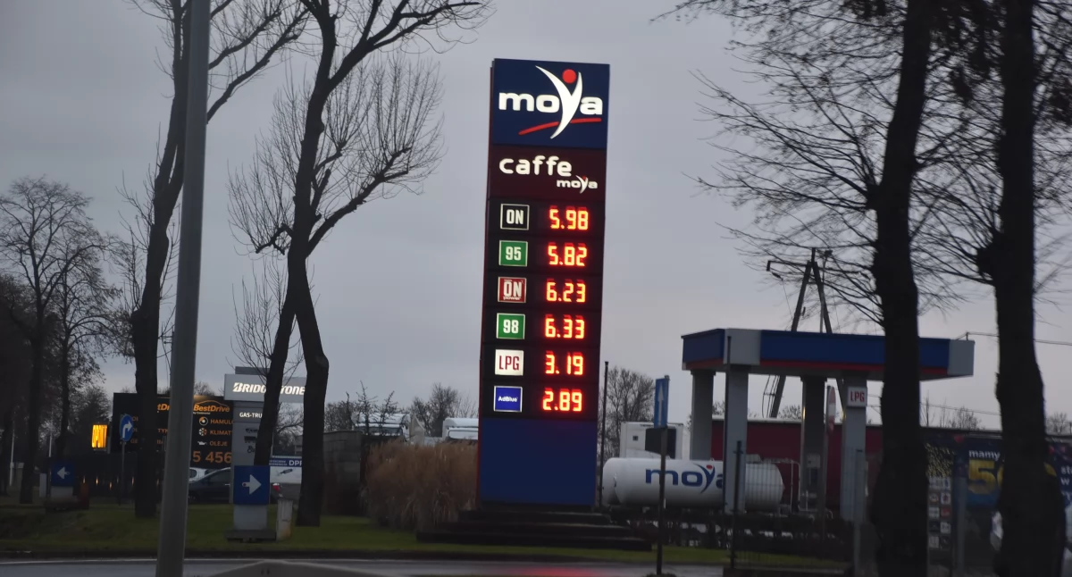Nowy Rok, nowe ceny paliw. Ile zapłacimy w Łowiczu?