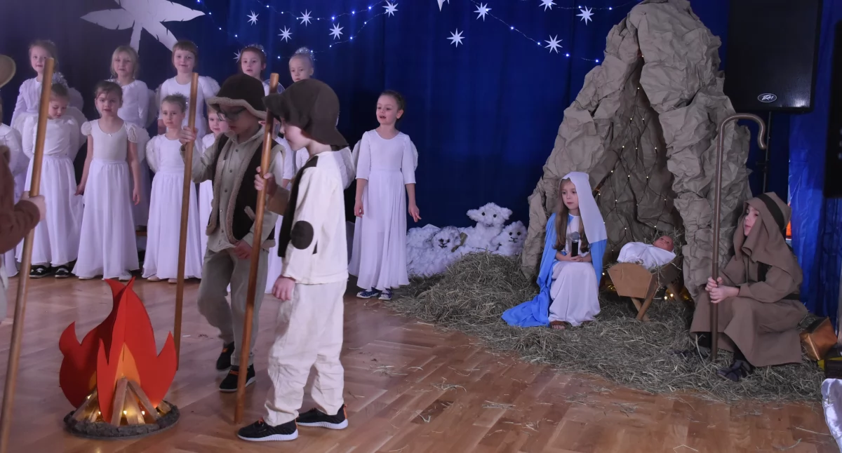 Magiczne Jasełka w Przedszkolu nr 2 „Pod Tęczą” (foto,film)