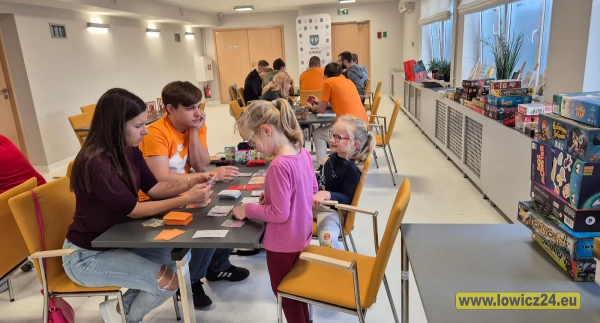 „Giercownia” w bibliotece miejskiej. W sobotę kolejne spotkanie z planszówkami!