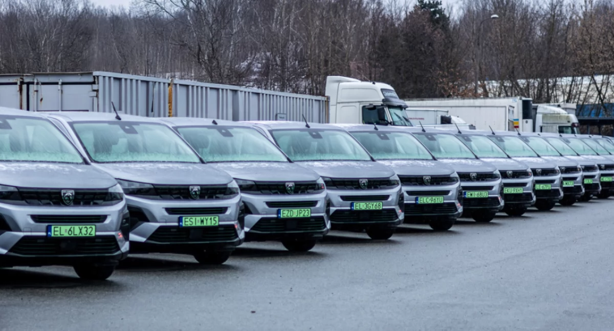 Łowicka policja z nowym radiowozem (foto)