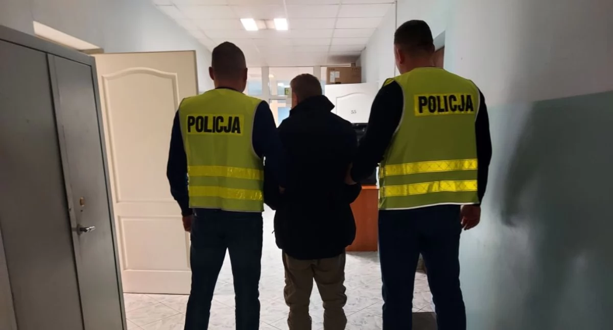 Pijany łowiczanin dokonał rozboju na partnerce i ukradł jej auto