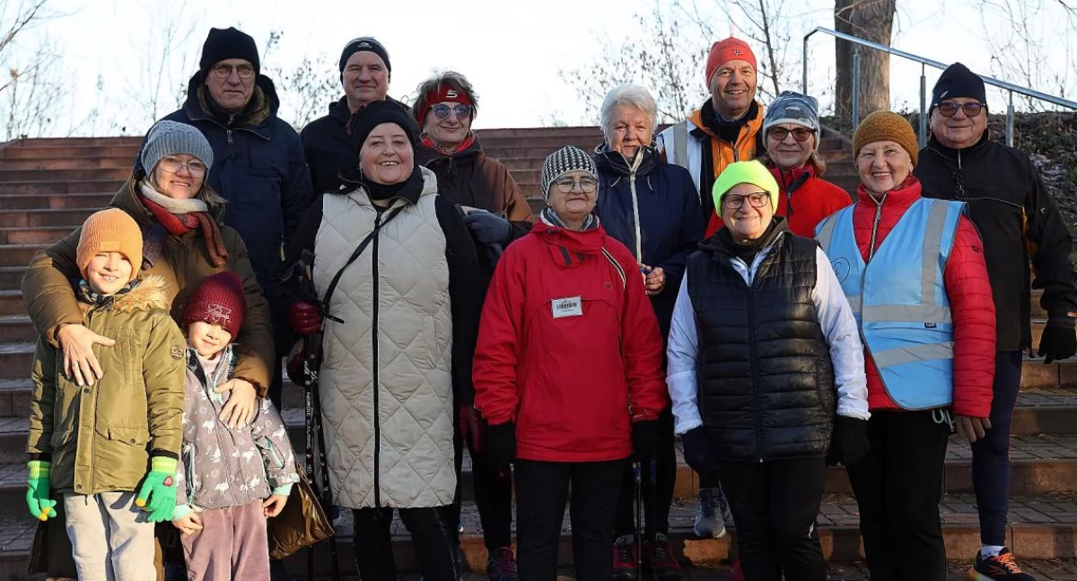 Babcie i dziadkowie na trasie łowickiego parkrunu (foto)