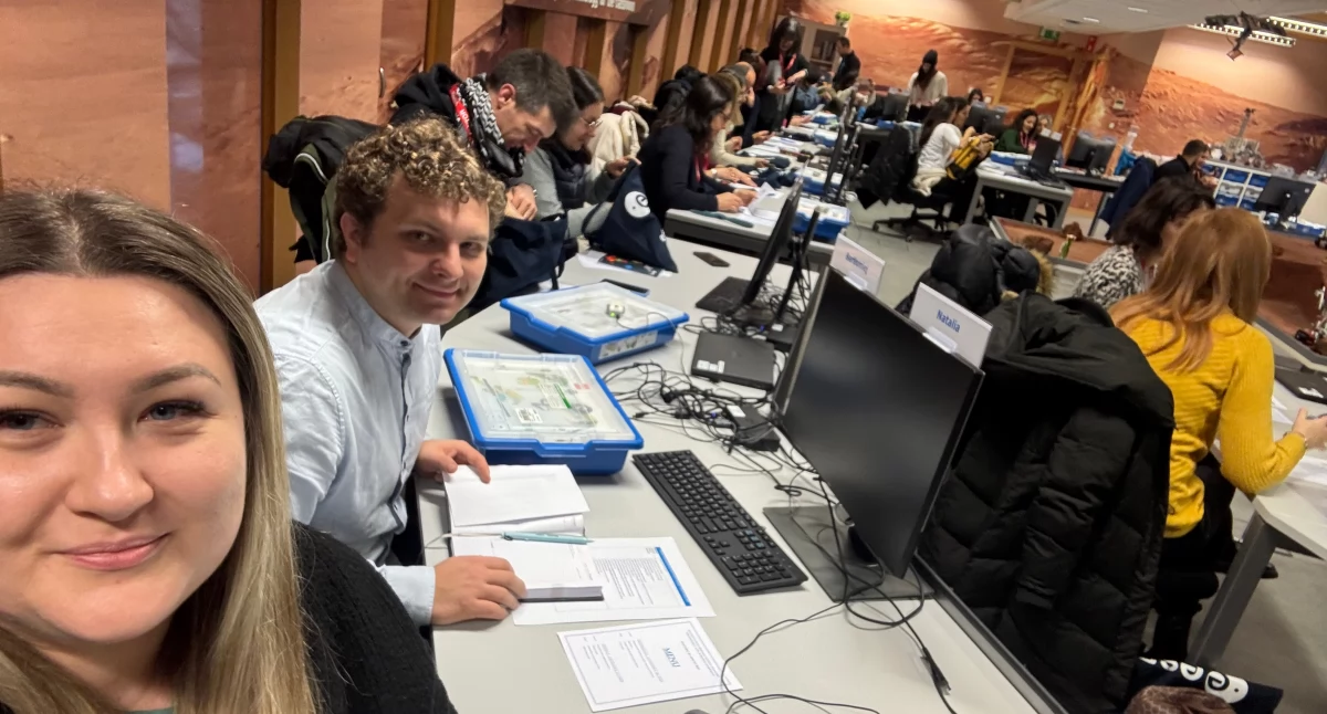 Nauczyciele z Pijarskiej na szkoleniu w Europejskiej Agencji Kosmicznej (foto)