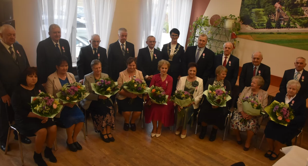 Złote Gody w Kocierzewie Południowym. 9 par uhonorowanych medalami prezydenta RP (foto,film)